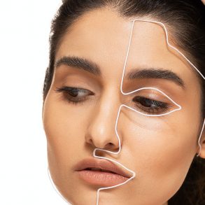 Mujer con piel radiante